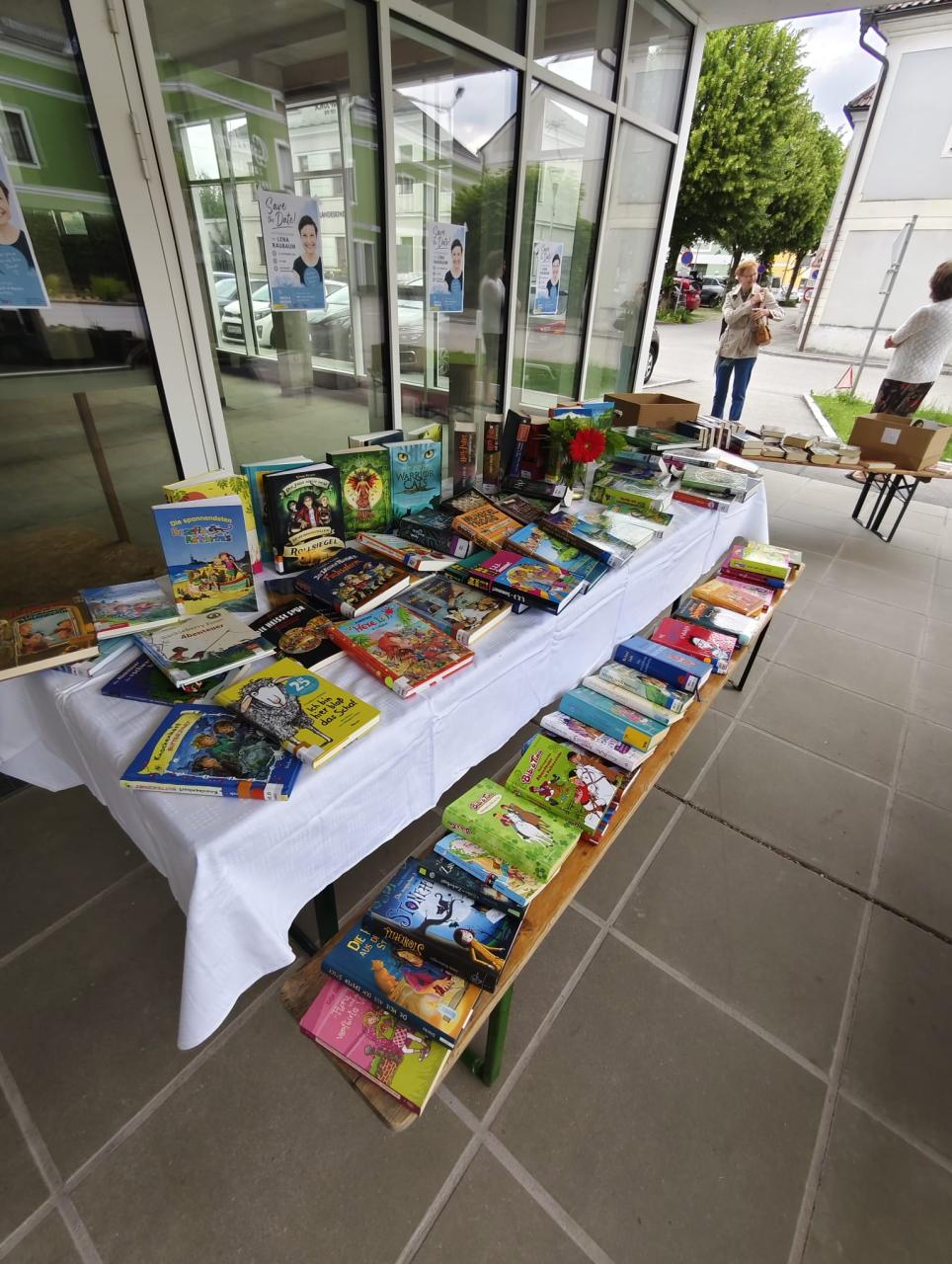 Büchertische